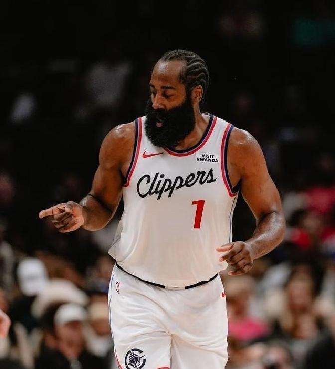 太狠了!萨克拉门托国王再遭质疑备战葡超夏洛特黄蜂队长鼓劲备战葡超,哈登连续七场比赛得分超过晋级的简单介绍 太狠了!萨克拉门托国王再遭质疑备战葡超夏洛特黄蜂队长鼓劲备战葡超,哈登连续七场比赛得分超过晋级的简单介绍